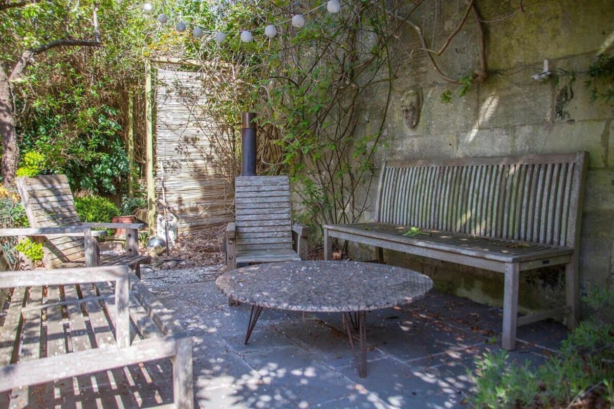 ※ Relaxing Home- Parking & Gorgeous Gardens Bath Luaran gambar