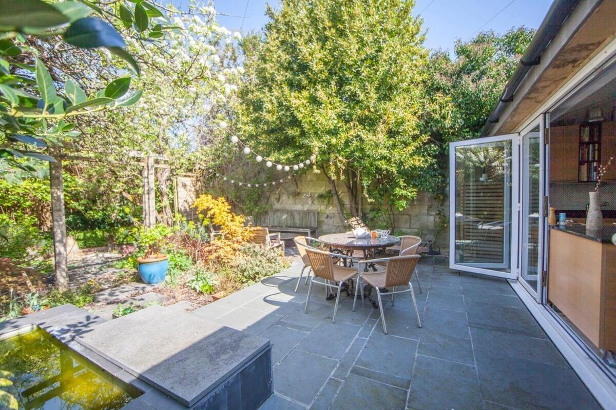 ※ Relaxing Home- Parking & Gorgeous Gardens Bath Luaran gambar